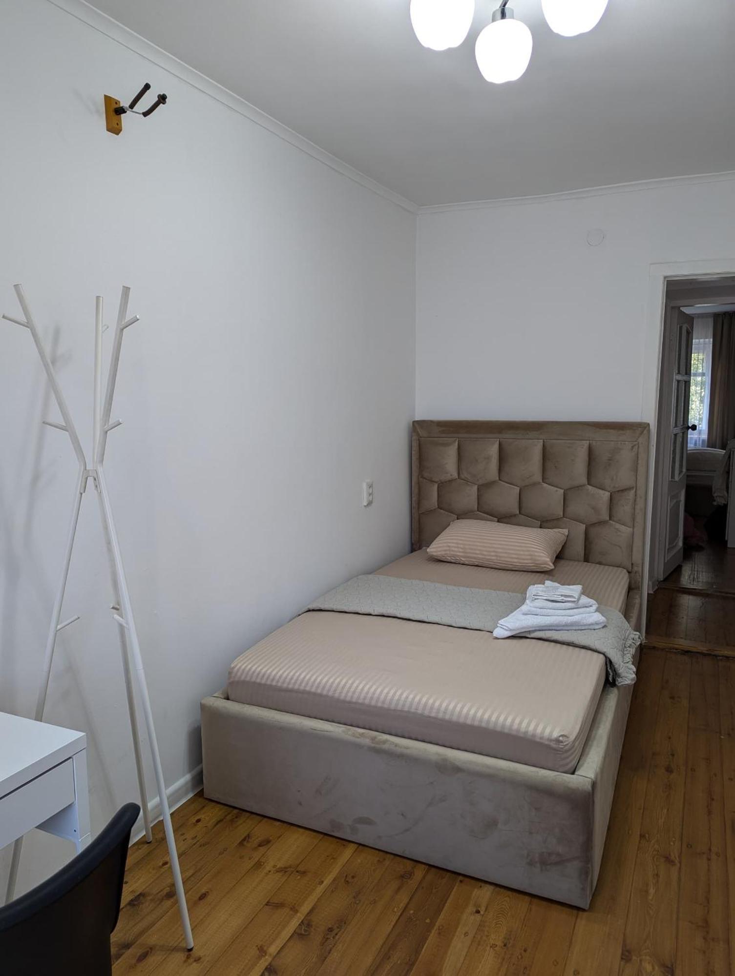 Moonflower Residence 4645 Bishkek Esterno foto