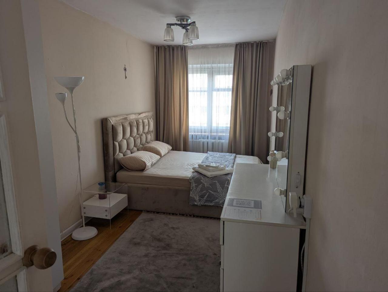 Moonflower Residence 4645 Bishkek Esterno foto